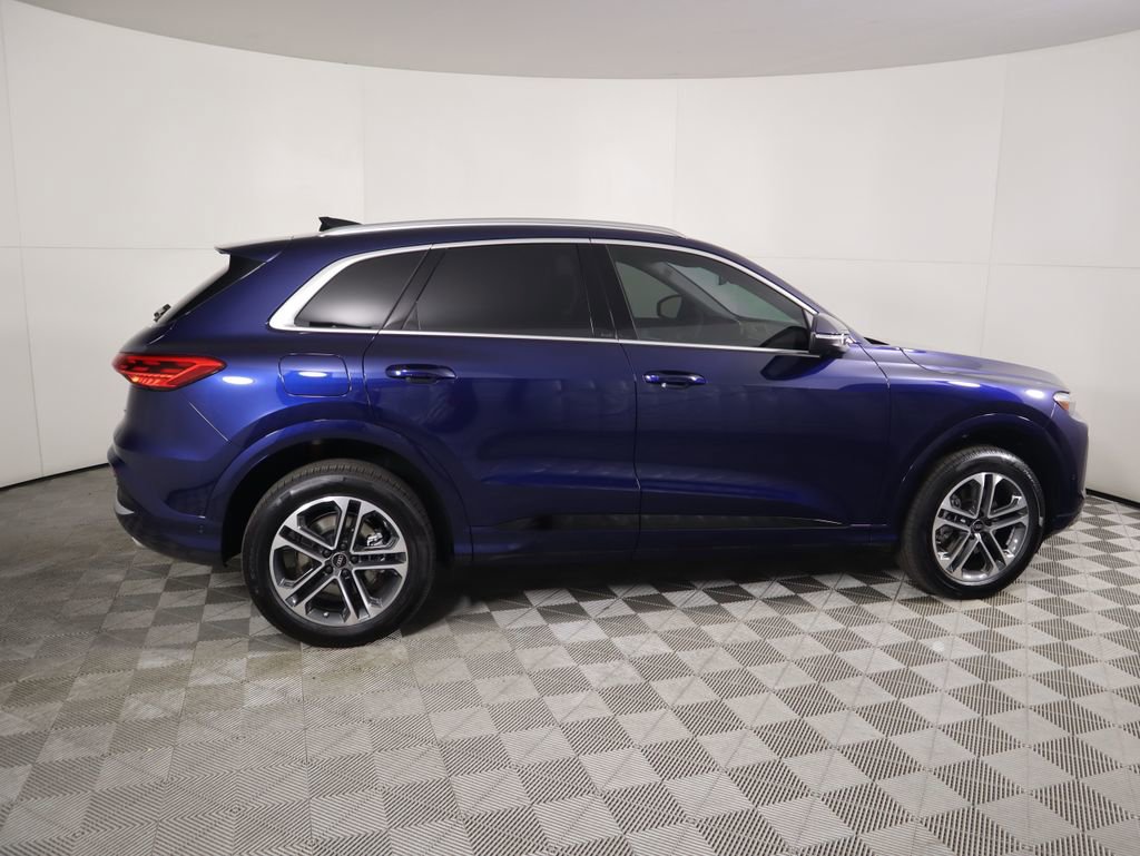 Used 2025 Audi Q5 Premium Plus w/ Premium Plus image 4