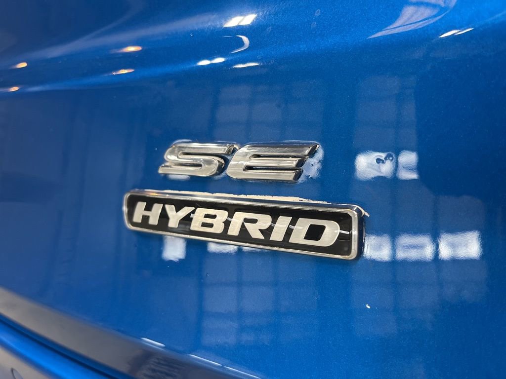 Used 2020 Ford Fusion SE image 39