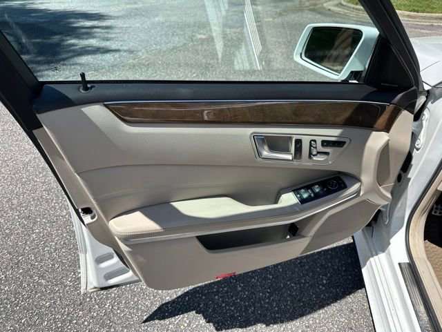 Certified 2016 Mercedes-Benz E 350 4MATIC Wagon image 13