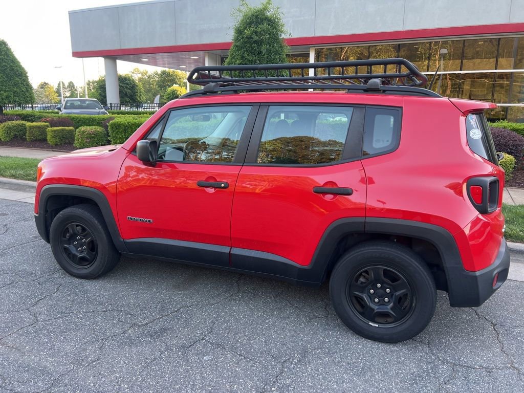 Used 2016 Jeep Renegade Sport w/ Power & Air Group image 3