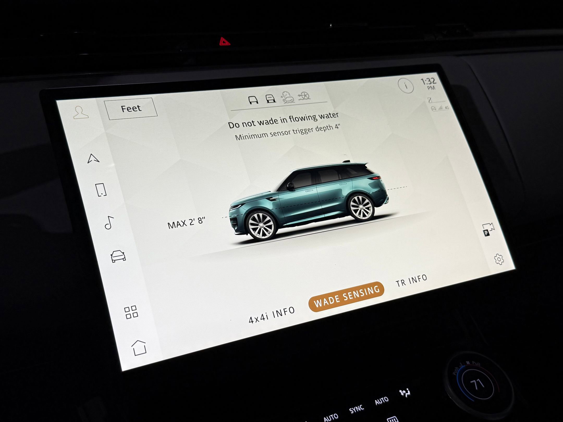 Used 2023 Land Rover Range Rover Sport SE Dynamic image 34