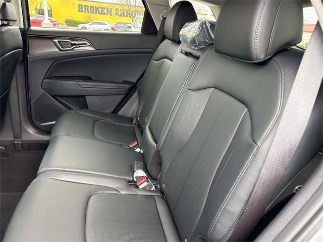New 2026 Kia Sportage EX image 15