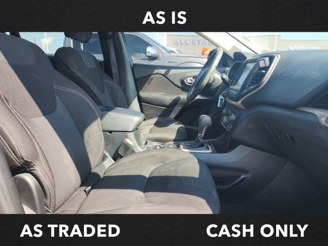 Used 2016 Jeep Cherokee Latitude FWD image 10