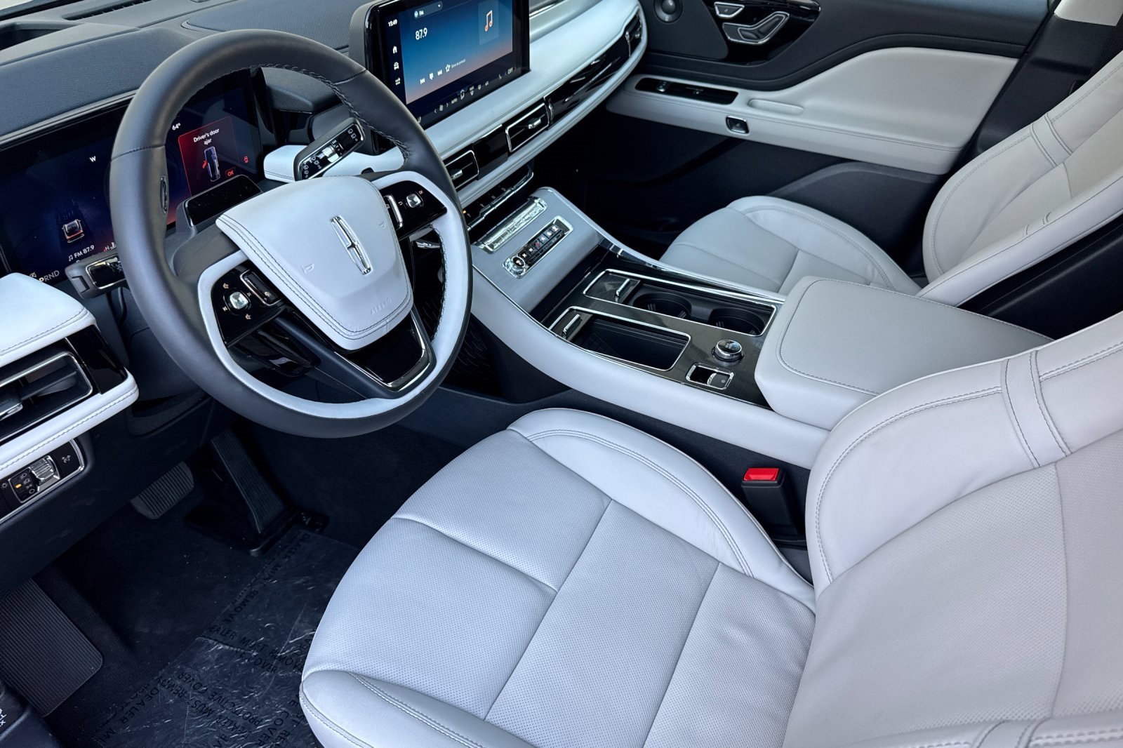 New 2026 Lincoln Aviator Reserve image 8