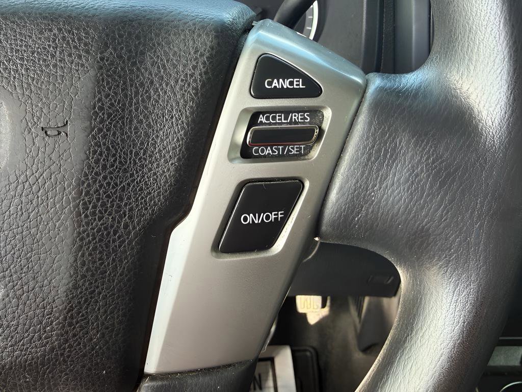 Used 2022 Nissan Titan S image 18