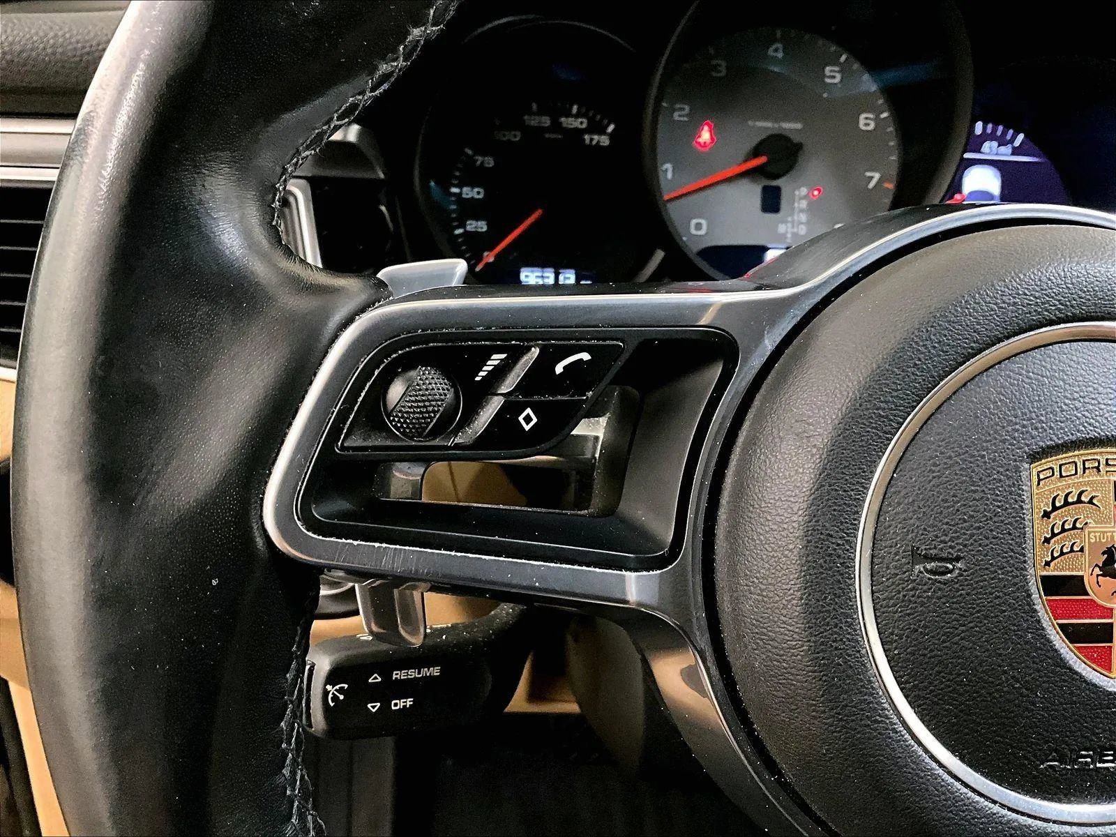 Used 2017 Porsche Macan S image 18
