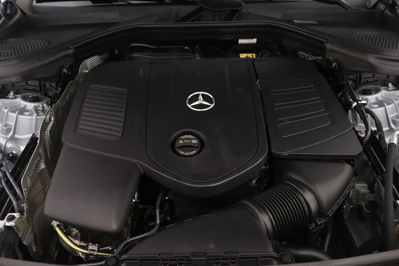 New 2026 Mercedes-Benz GLC 300 image 11