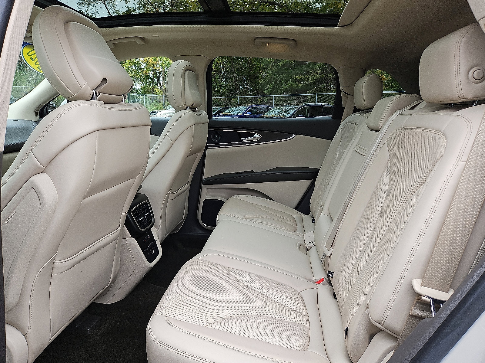Used 2020 Lincoln Nautilus Reserve image 10