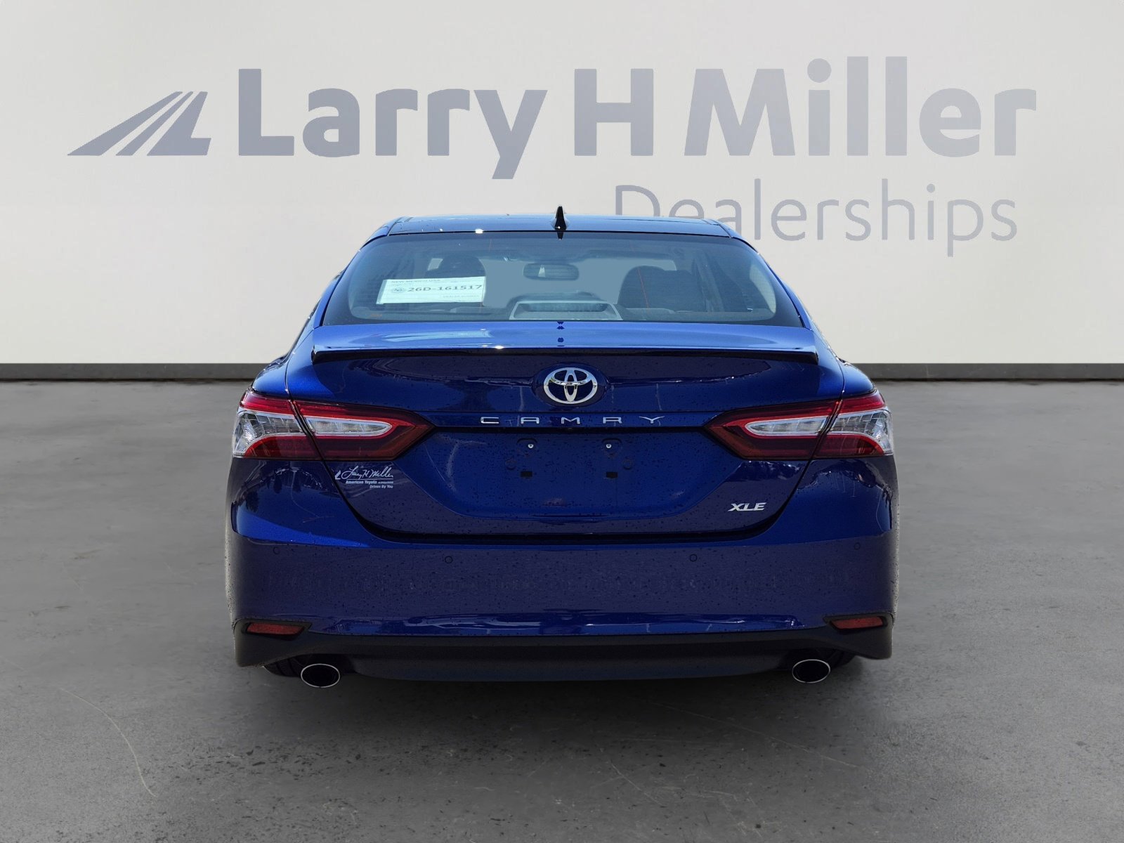 Used 2018 Toyota Camry XLE w/ Driver Assist Package FWD image 4