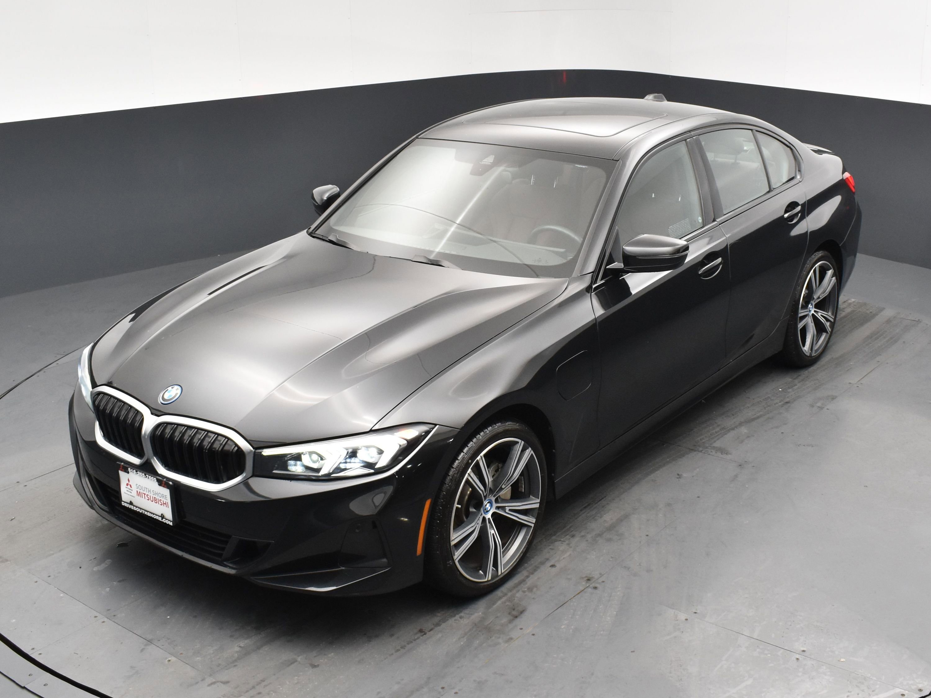 Used 2023 BMW 330e w/ Driving Assistance Package image 20