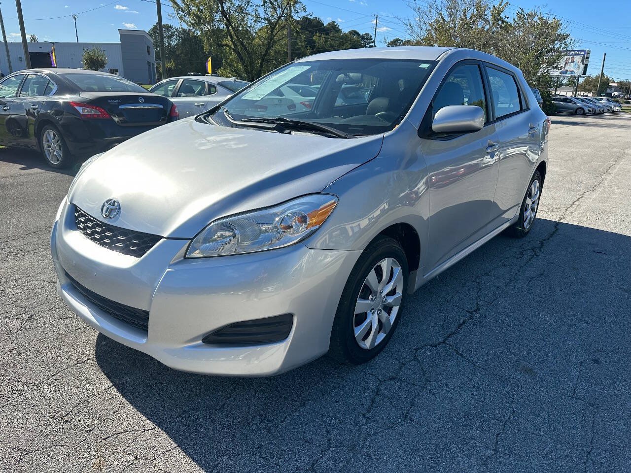 Used 2012 Toyota Matrix L w/ Preferred Accessory Pkg FWD image 1