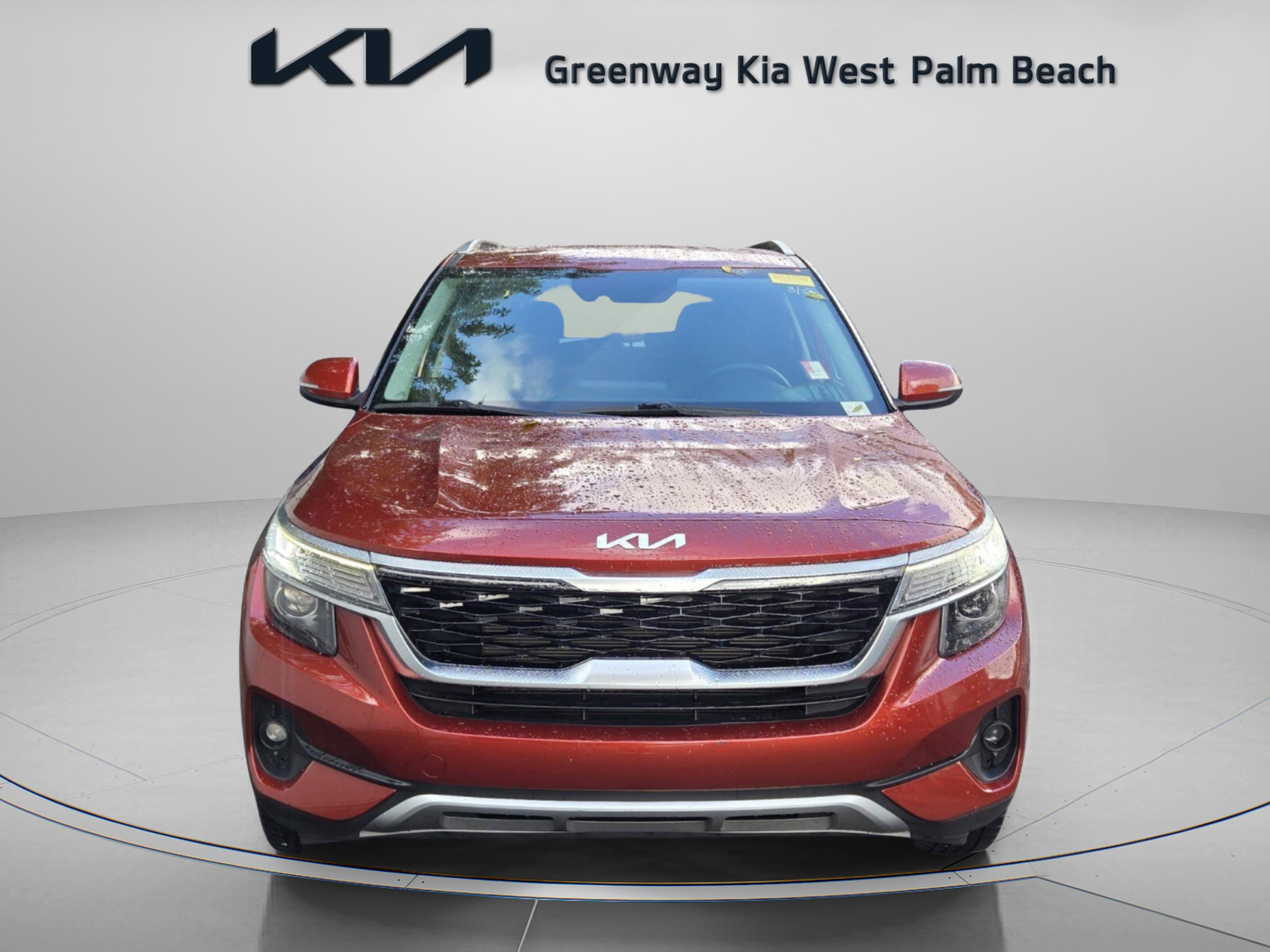 Used 2023 Kia Seltos S w/ Navigation Package image 2