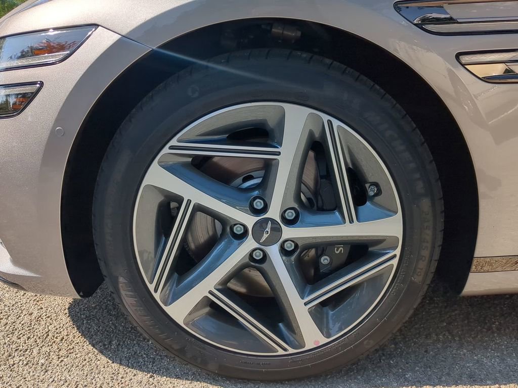 Used 2024 Genesis G80 2.5T w/ Sport Prestige Package image 10