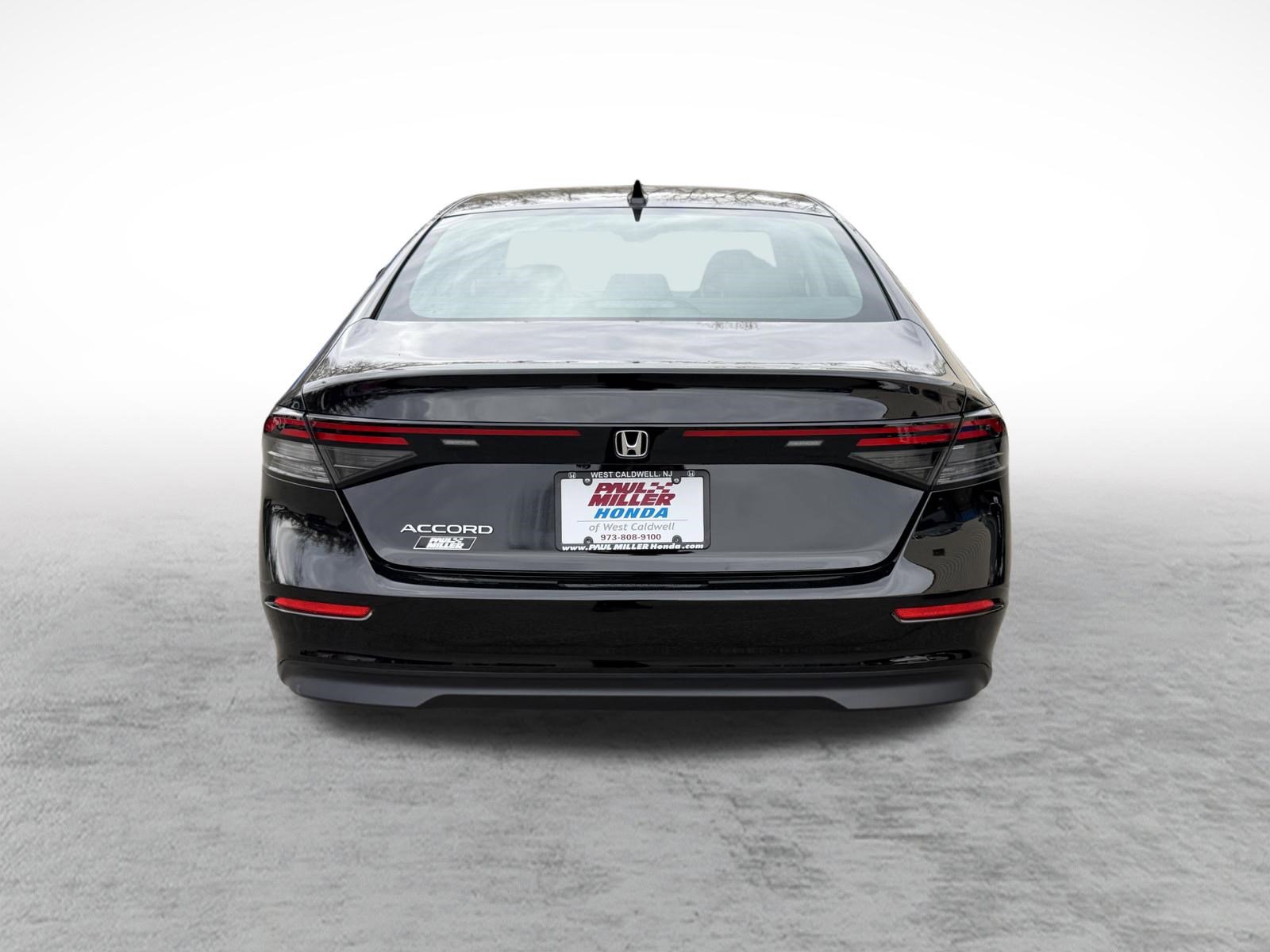 Used 2023 Honda Accord EX image 5