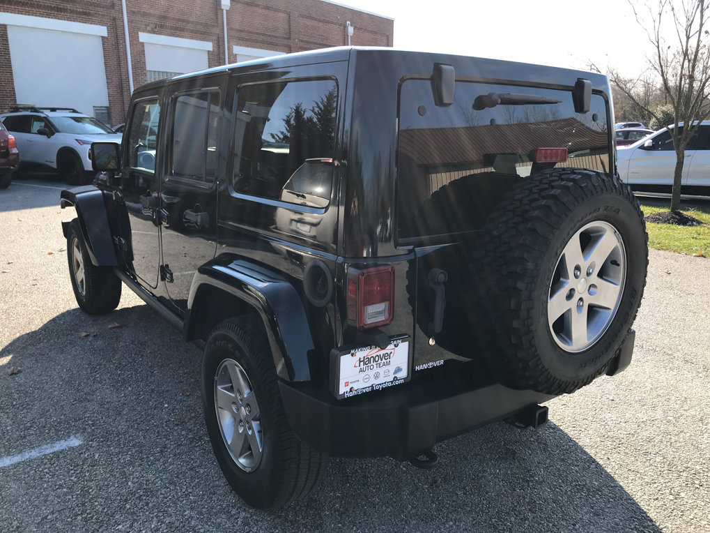 Used 2012 Jeep Wrangler Unlimited Rubicon w/ Connectivity Group image 5
