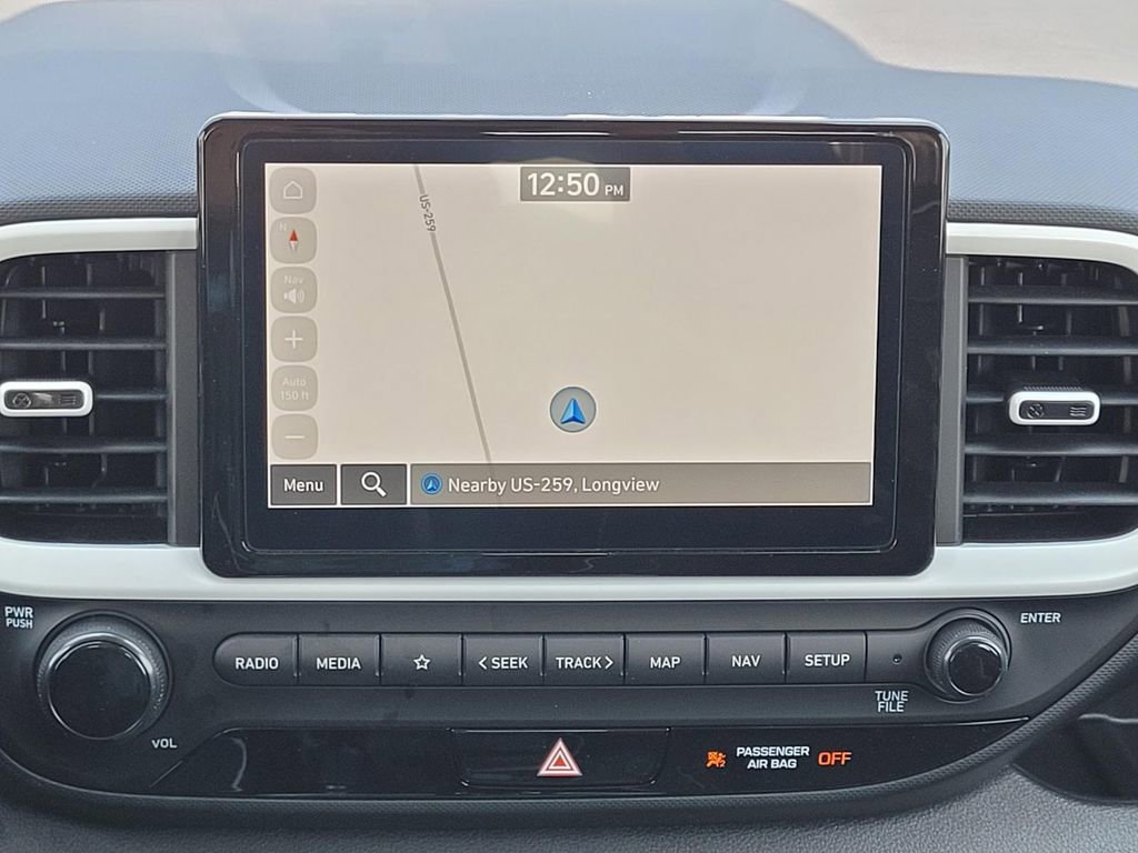 Used 2025 Hyundai Venue Limited FWD image 16