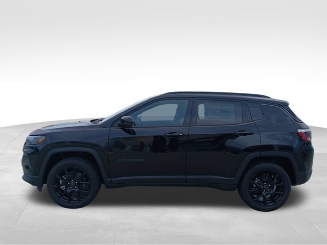 New 2026 Jeep Compass Latitude AWD/4WD image 2