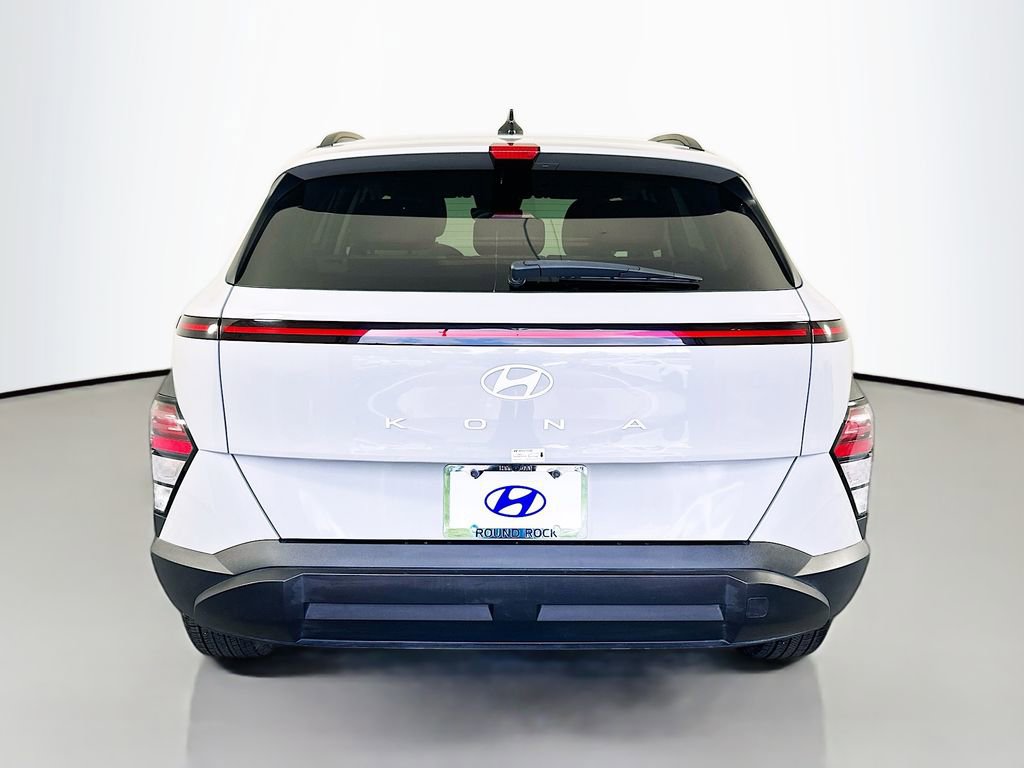 Certified 2025 Hyundai Kona SEL image 6