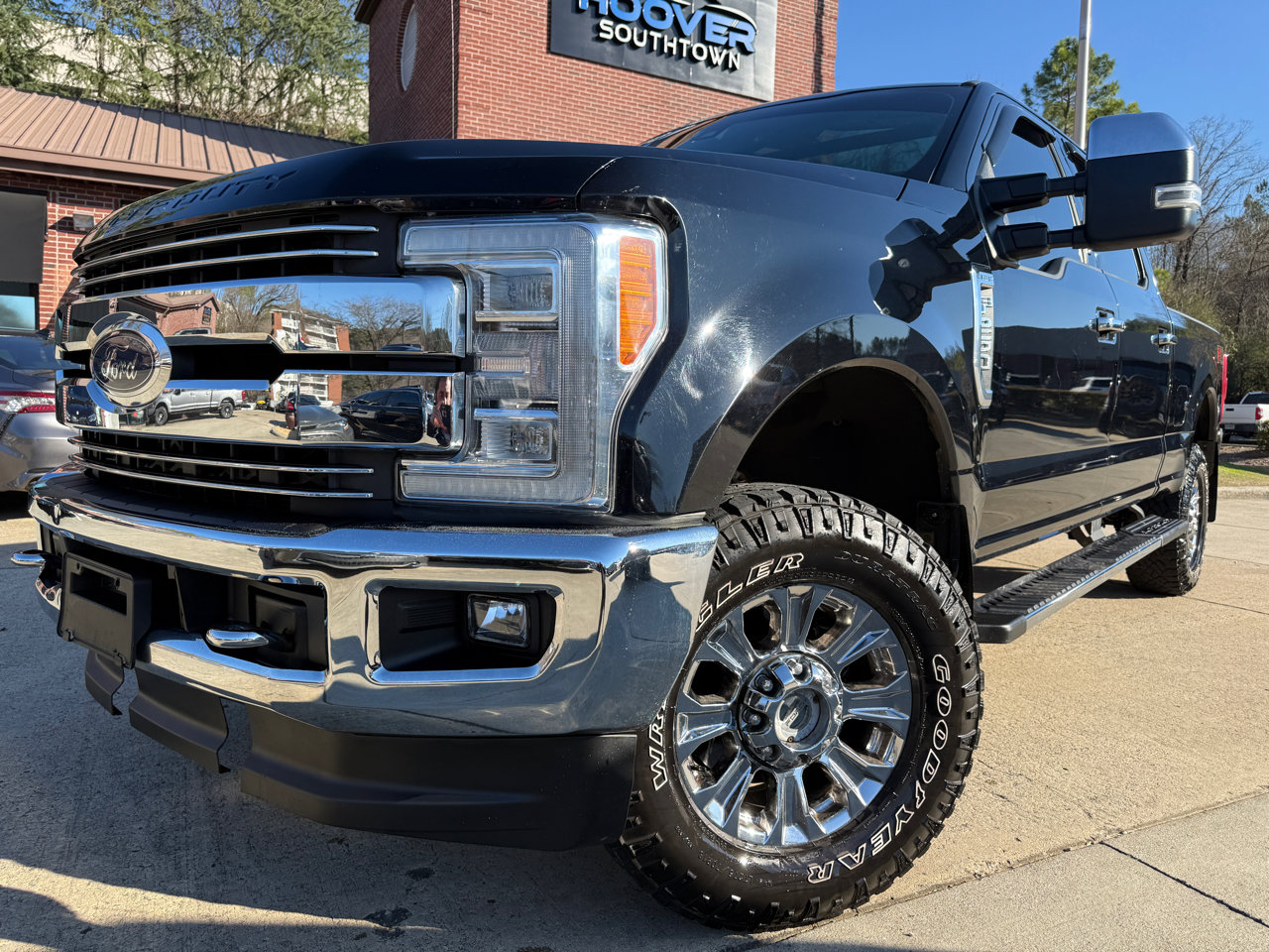 Used 2017 Ford F250 Lariat w/ Lariat Ultimate Package image 1
