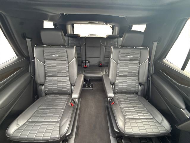 Used 2023 Cadillac Escalade Premium Luxury Platinum image 16