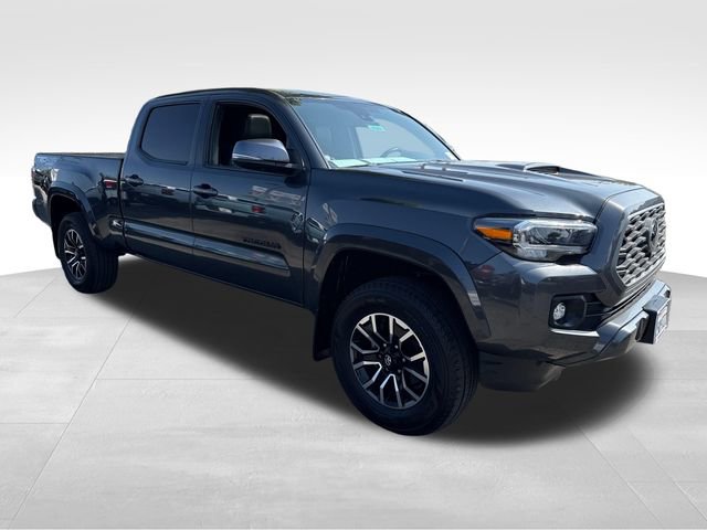 Used 2023 Toyota Tacoma TRD Sport w/ TRD Premium Sport Package AWD/4WD image 6