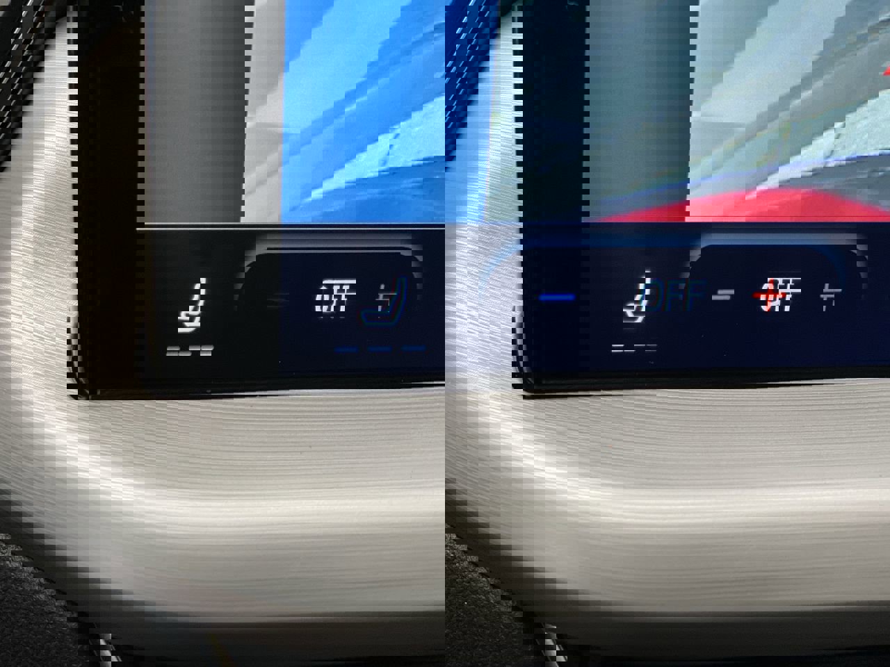 New 2024 Ford Escape SE w/ PHEV Premium Package image 22