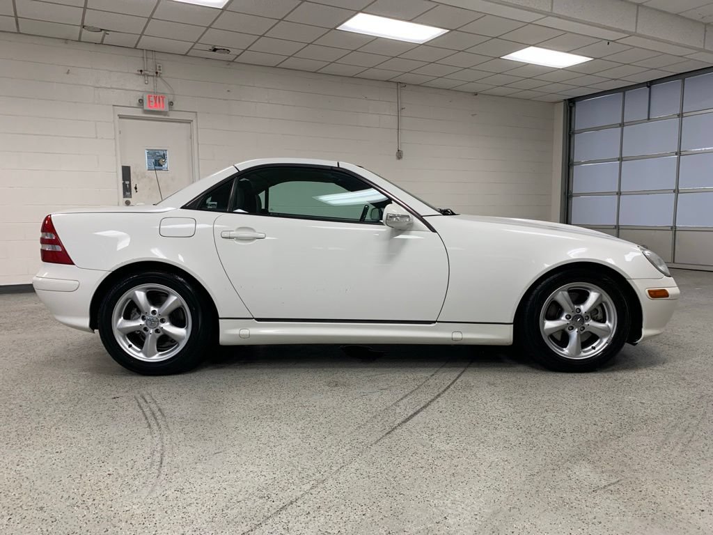 Used 2002 Mercedes-Benz SLK 320 image 7