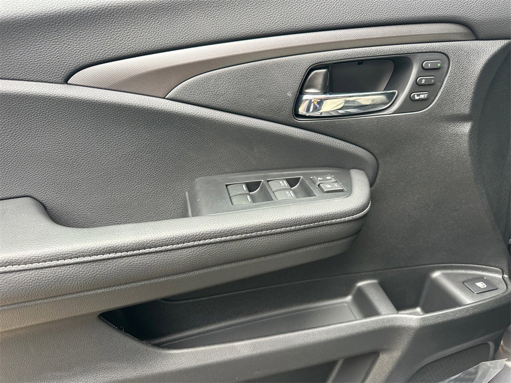 New 2025 Honda Ridgeline RTL image 33