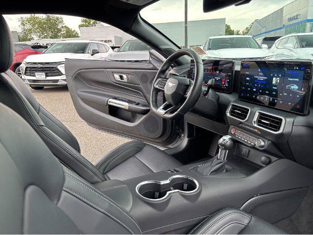 Used 2026 Ford Mustang GT Premium RWD image 15