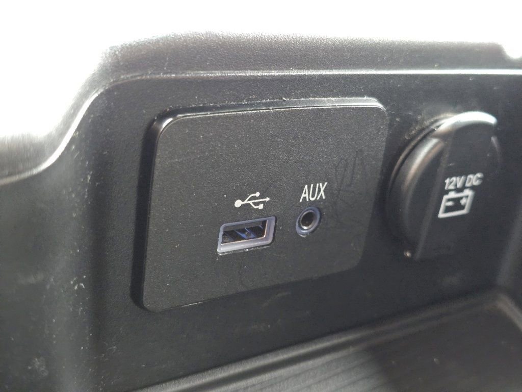 Used 2017 RAM 2500 Tradesman w/ Chrome Appearance Group image 4