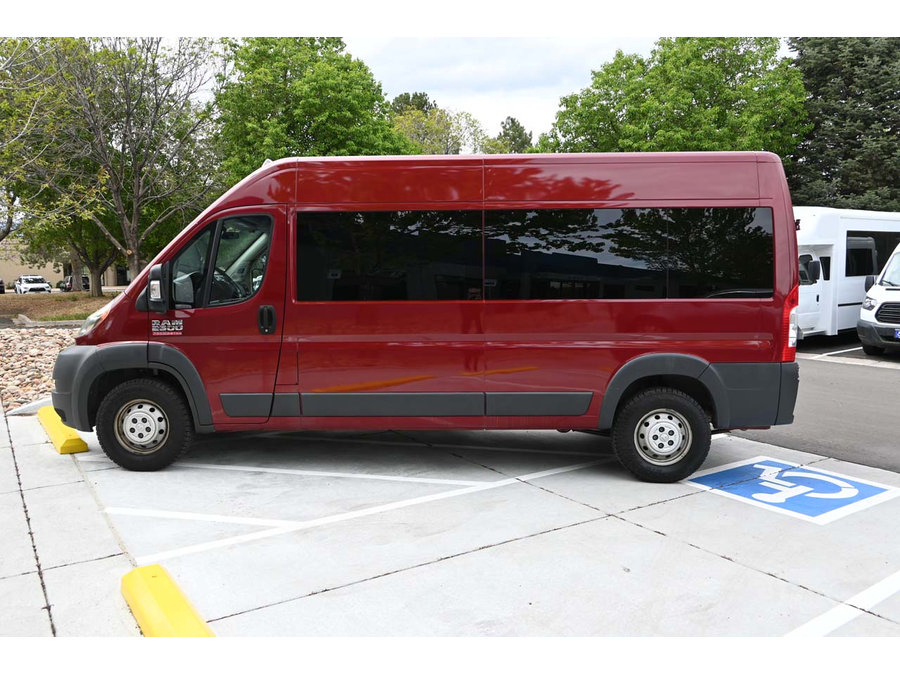 Used 2016 RAM ProMaster 2500 w/ Premium Appearance Group FWD image 9