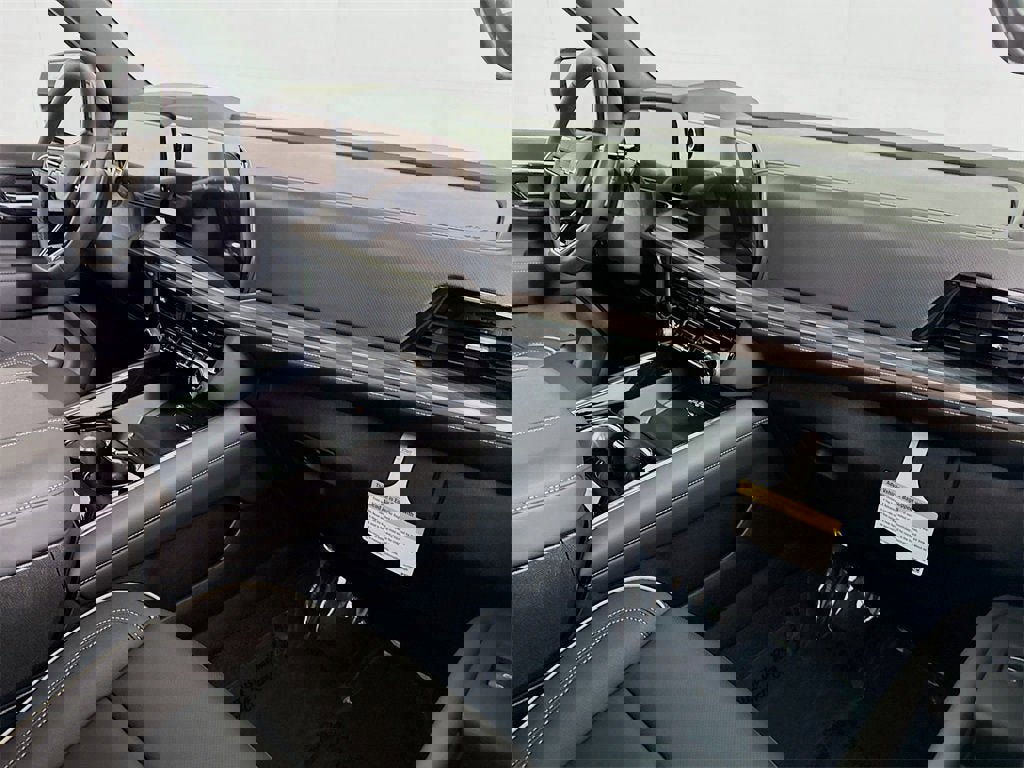 New 2025 Chevrolet Suburban Premier image 26