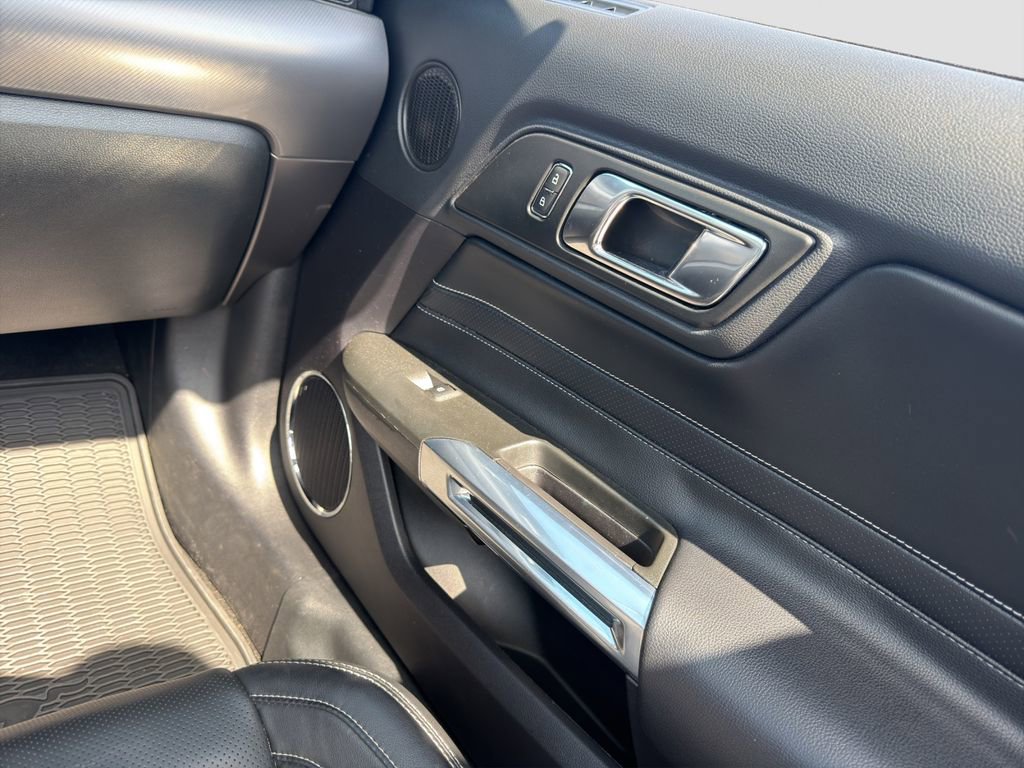 Used 2019 Ford Mustang GT Premium w/ Equipment Group 401A RWD image 17