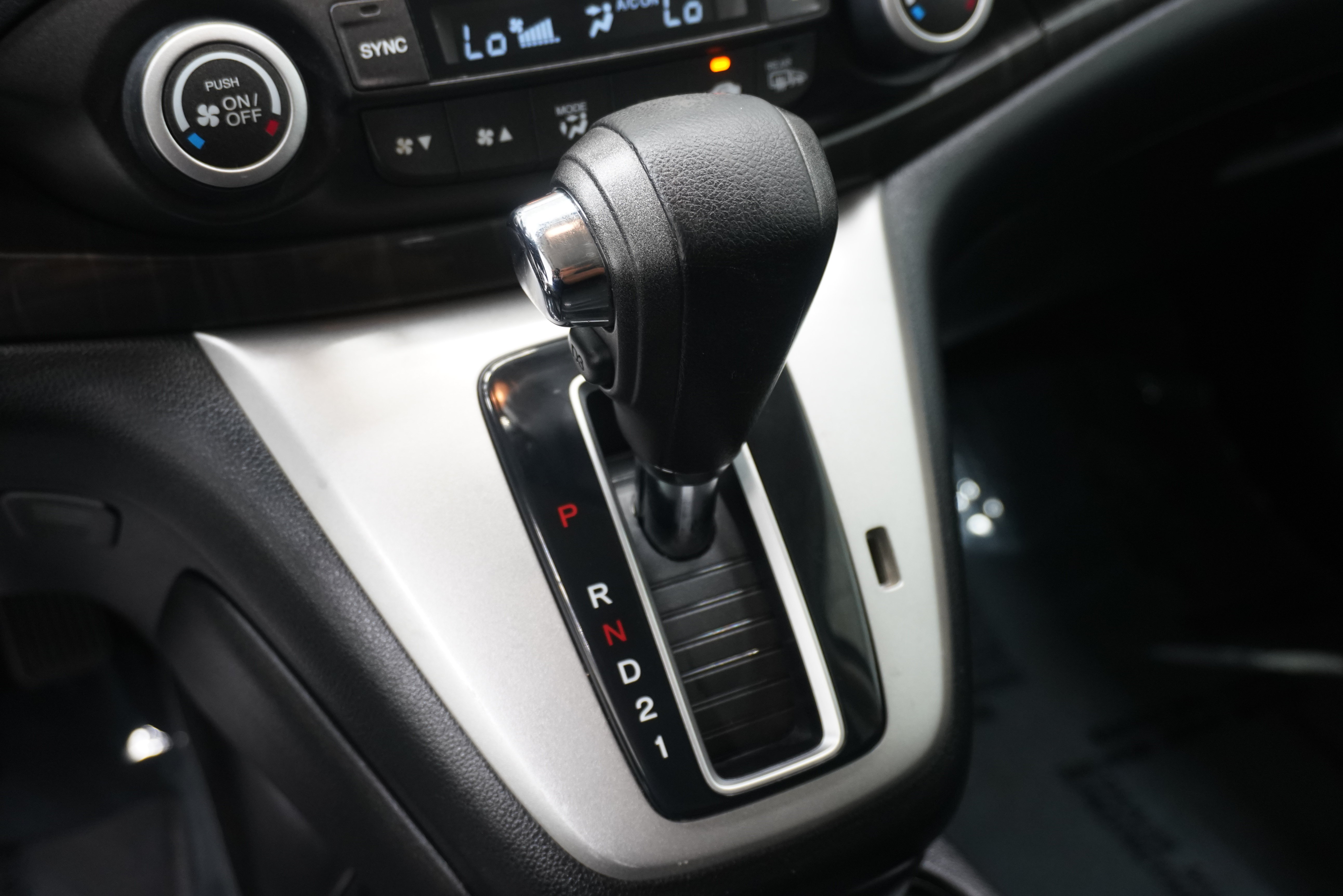 Used 2014 Honda CR-V EX-L image 19