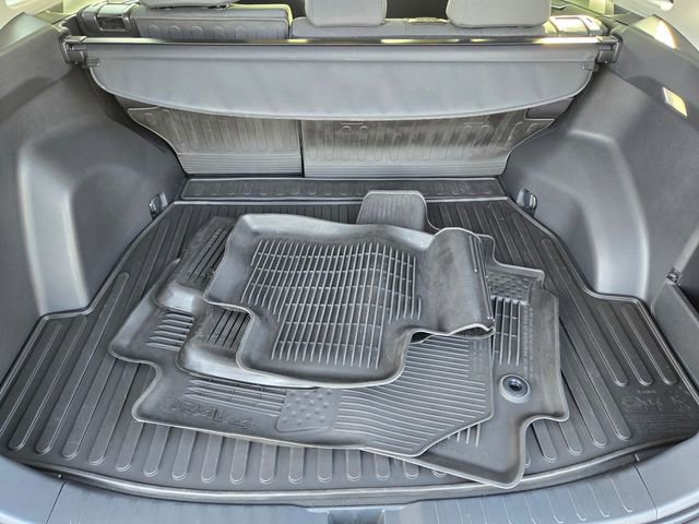 Used 2024 Toyota RAV4 XLE w/ Weather Package image 9