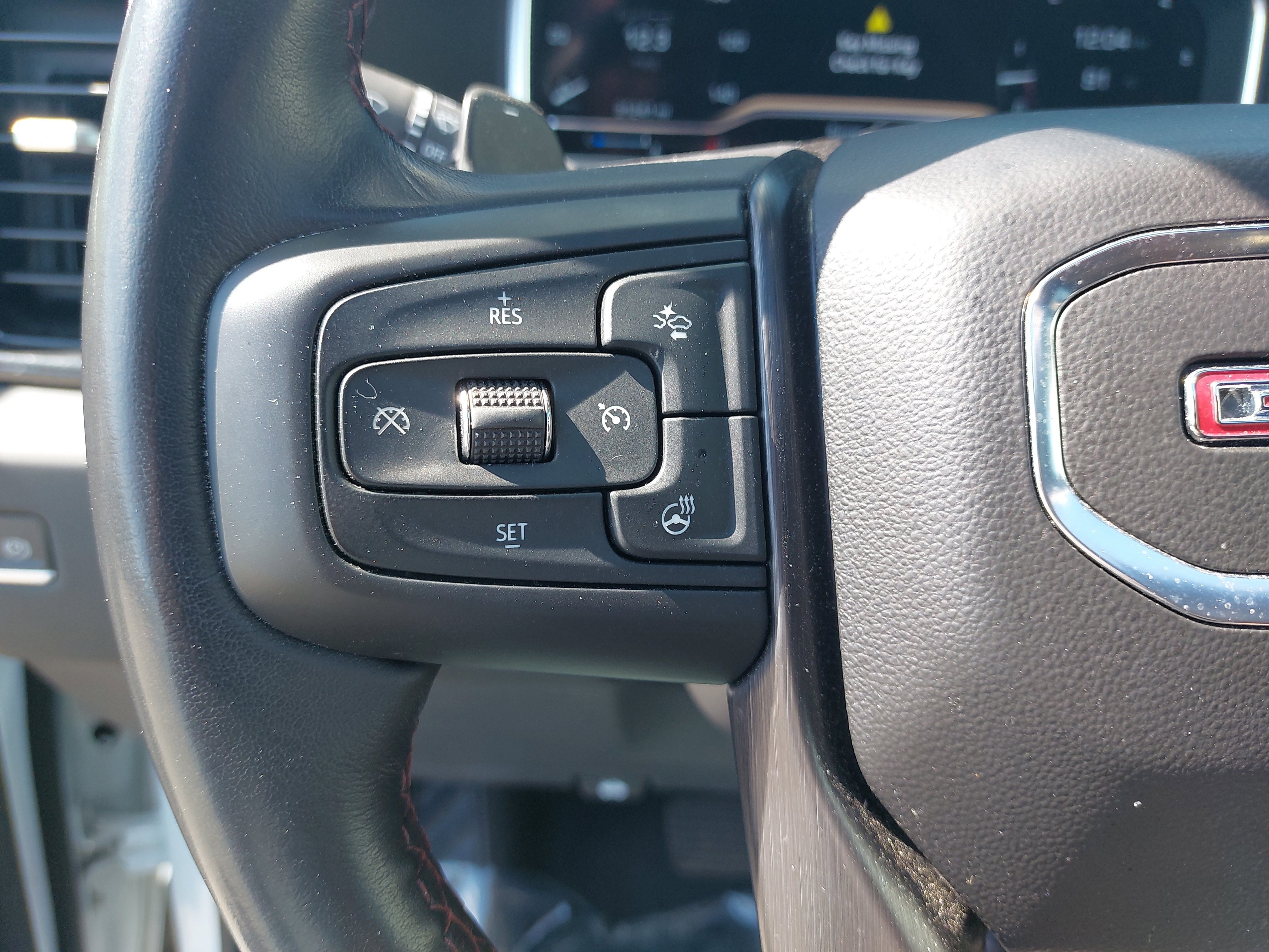 Used 2024 GMC Sierra 1500 AT4X image 18