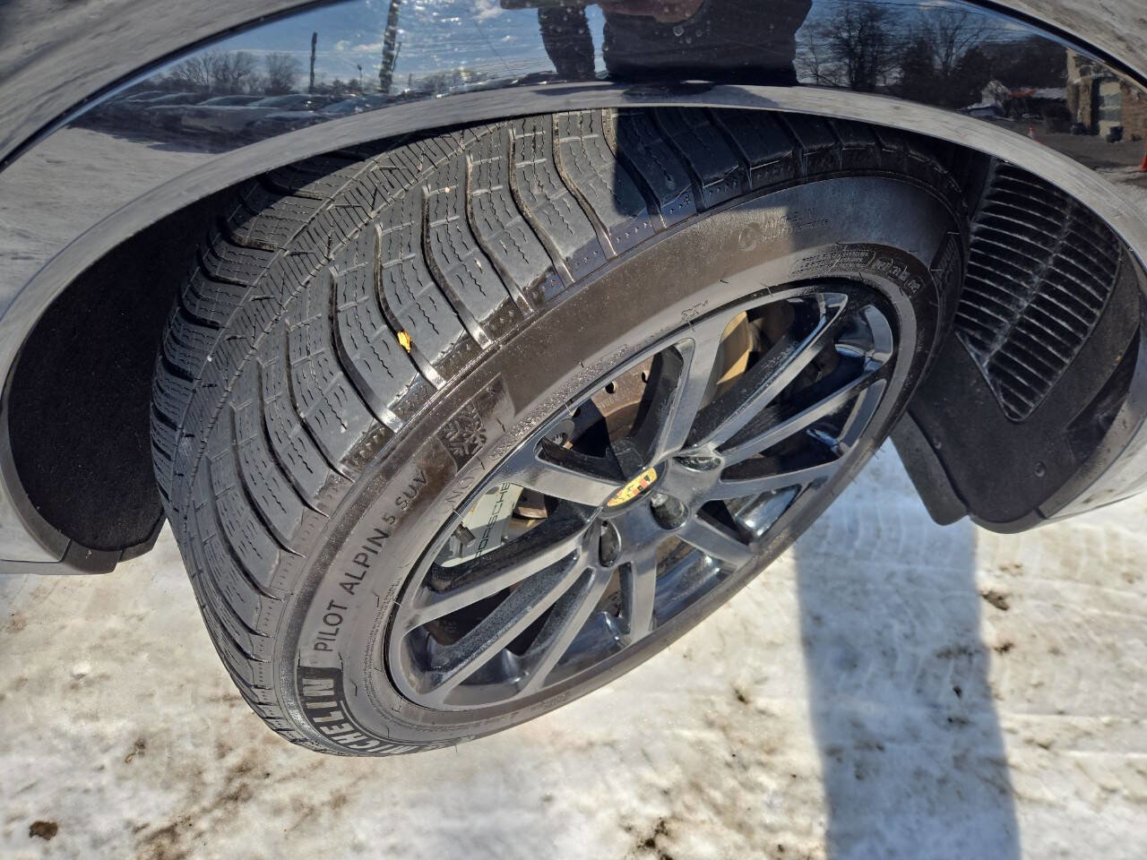 Used 2020 Porsche Cayenne S image 14