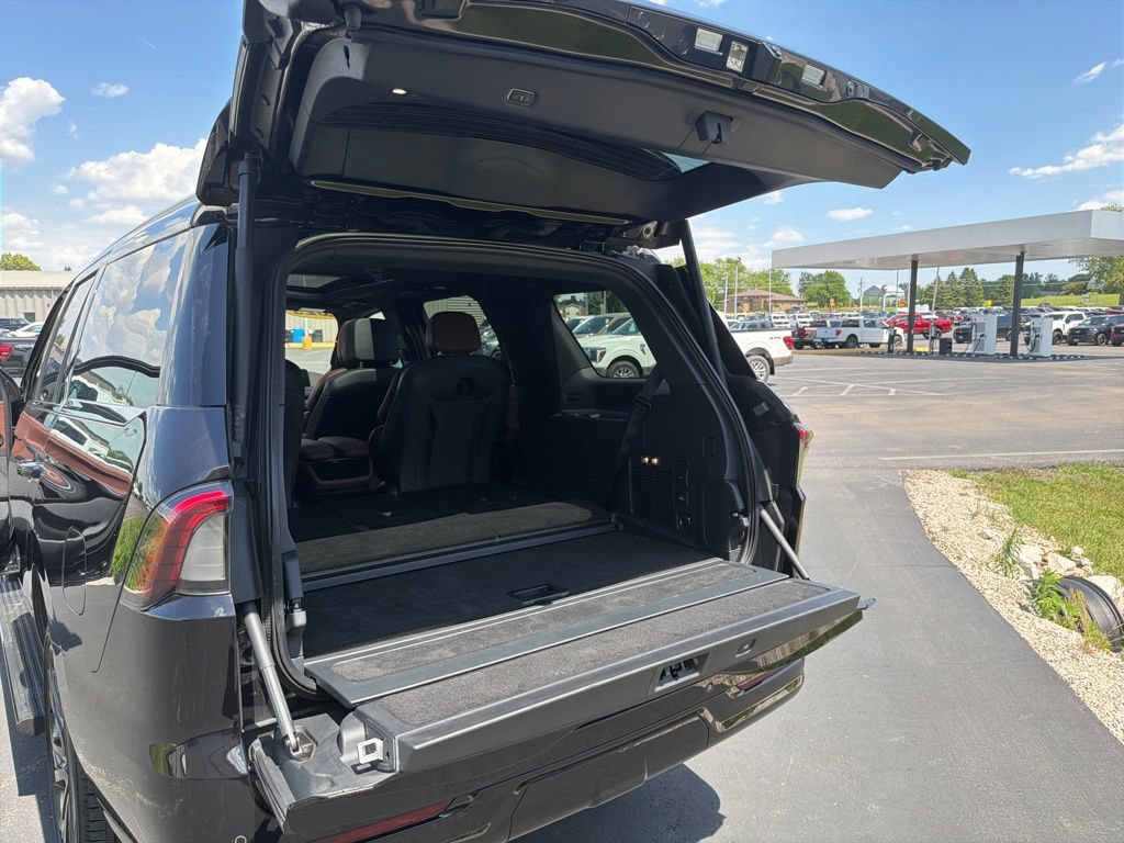 Used 2025 Lincoln Navigator Reserve AWD/4WD image 17