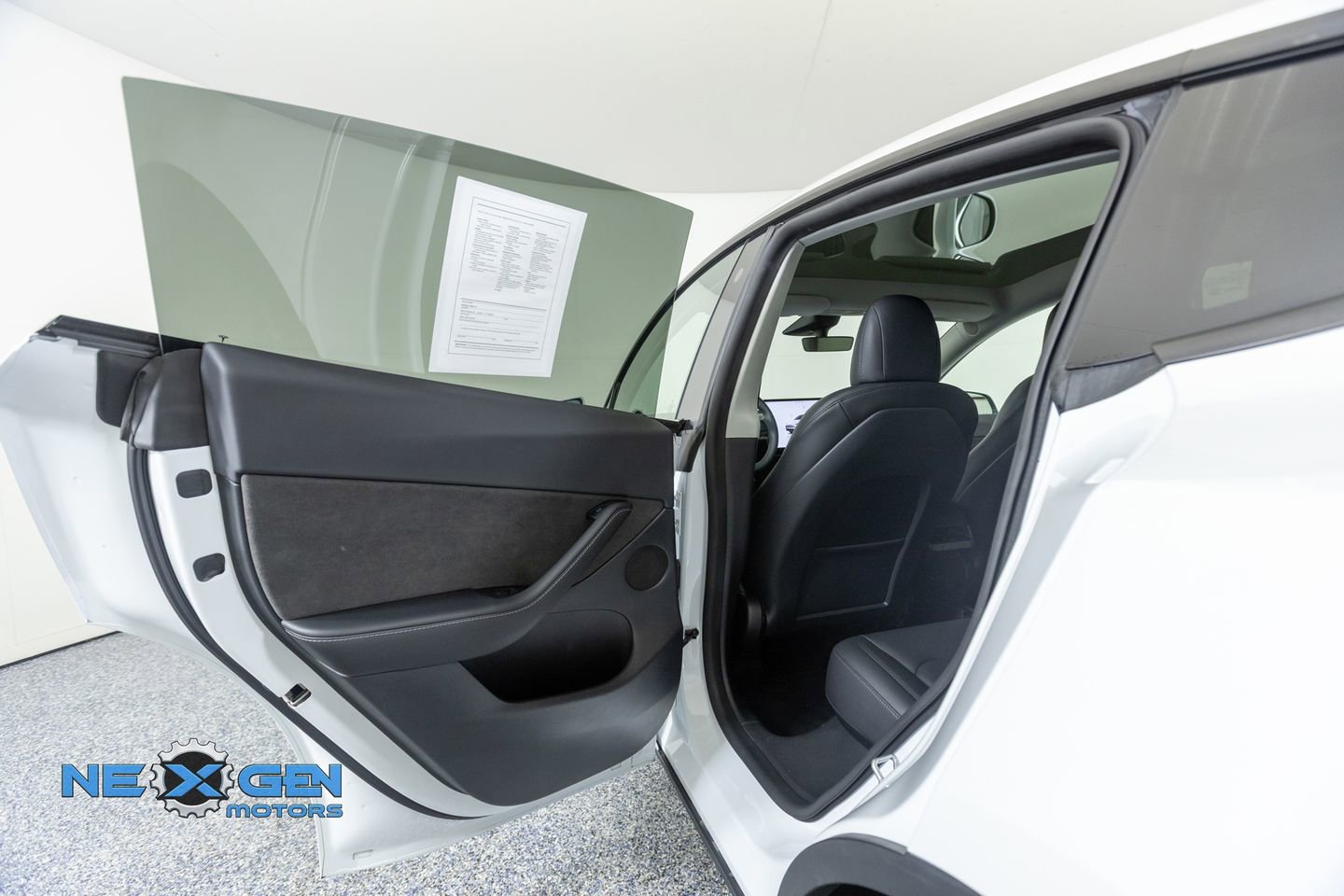 Used 2022 Tesla Model Y Performance image 23