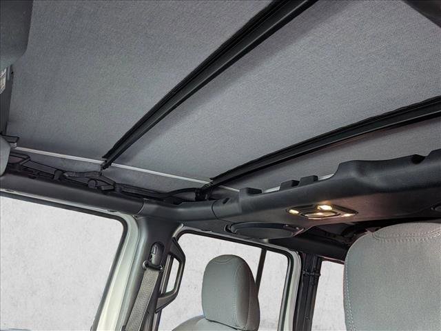 Used 2022 Jeep Wrangler Unlimited Sport image 17