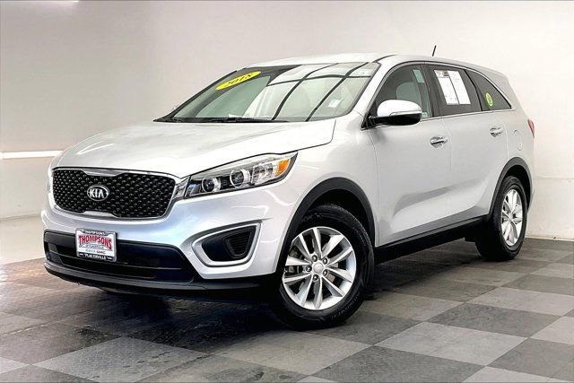 Used 2018 Kia Sorento L image 12