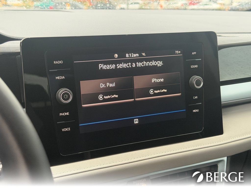 Used 2025 Volkswagen Taos SE FWD image 22