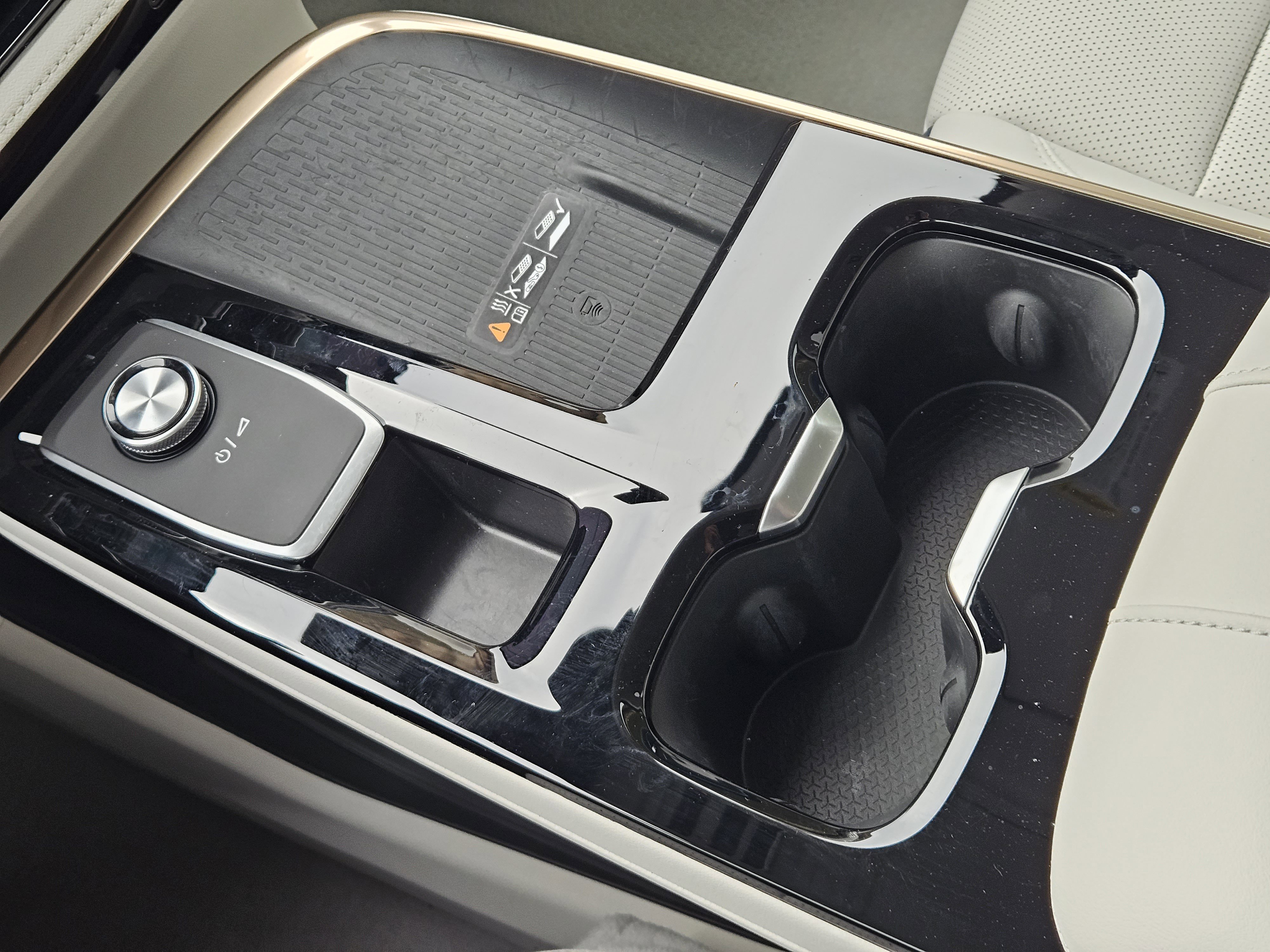 Used 2025 Buick Enclave Avenir w/ Trailering Package, 5000 lbs. image 22