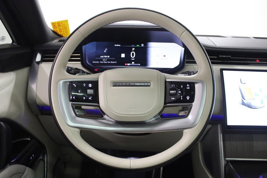 Used 2025 Land Rover Range Rover Autobiography AWD/4WD image 21