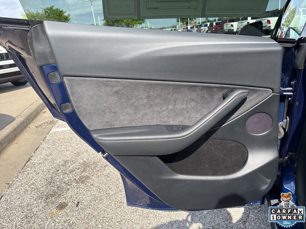 Used 2024 Tesla Model Y Long Range RWD image 38