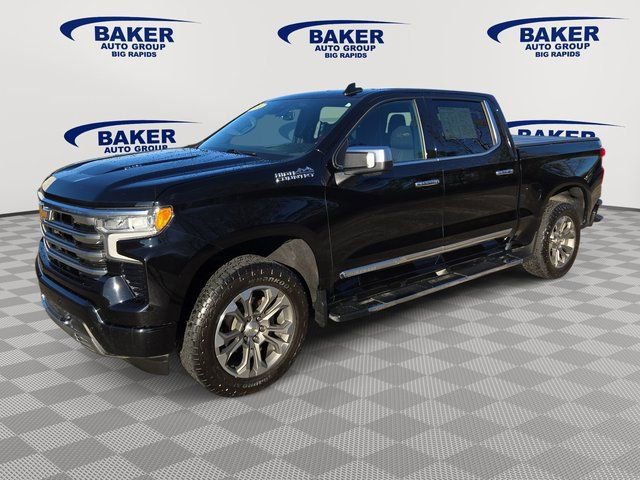 Used 2024 Chevrolet Silverado 1500 High Country image 3