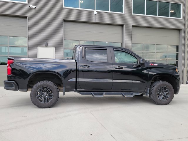 Used 2021 Chevrolet Silverado 1500 LT Trail Boss w/ Bed Protection Package image 2