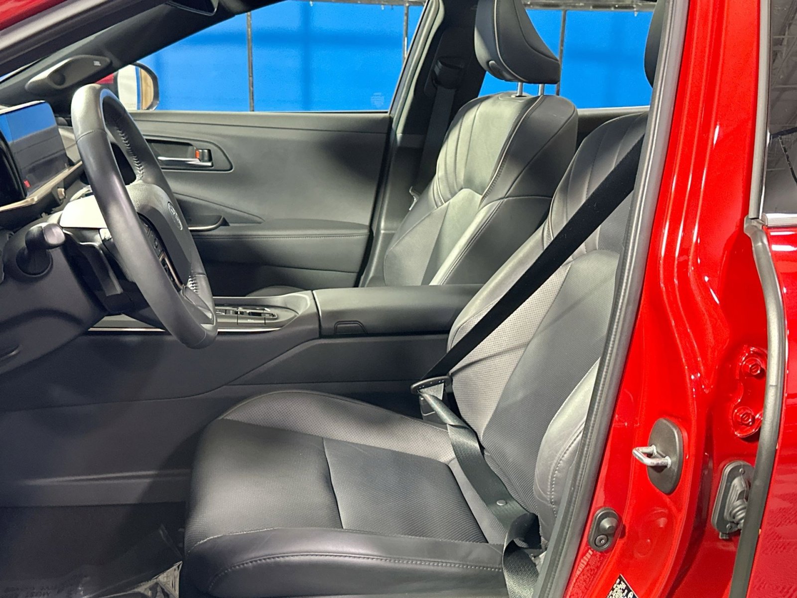 Used 2023 Toyota Crown Platinum image 13