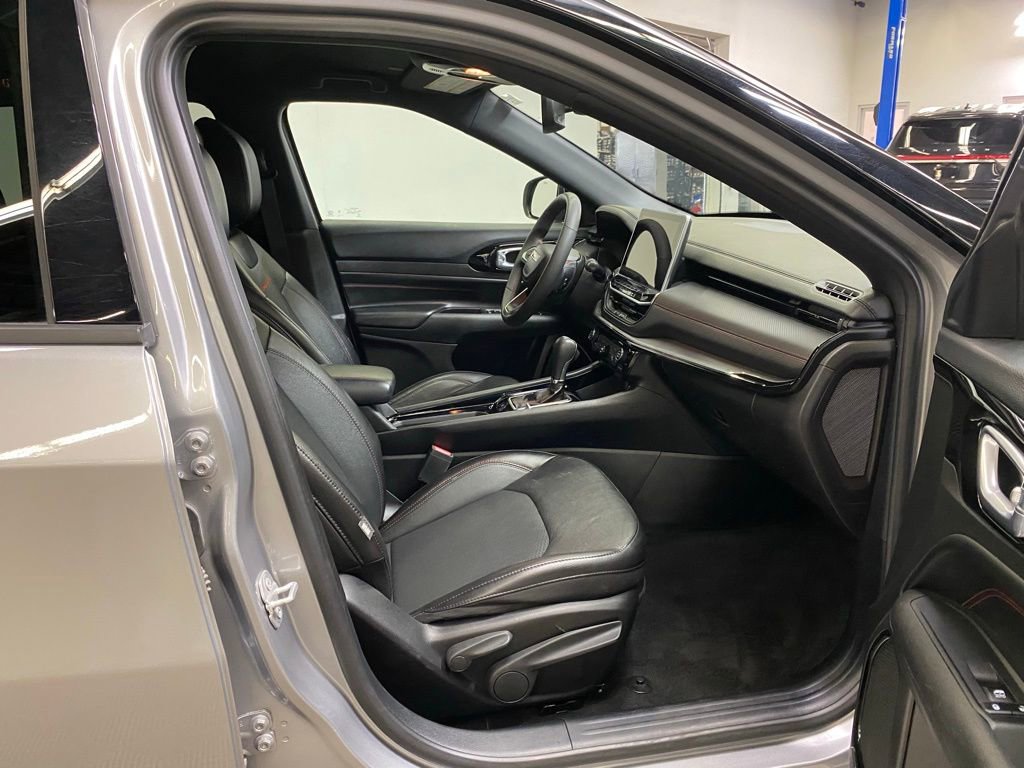 Used 2023 Jeep Compass Trailhawk image 14