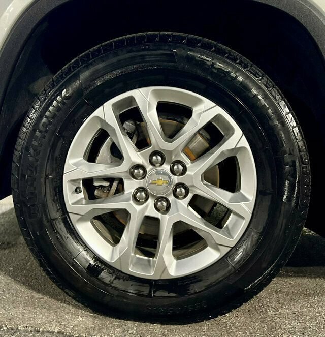 Used 2019 Chevrolet Traverse LS w/ LPO, Blackout Package AWD/4WD image 25